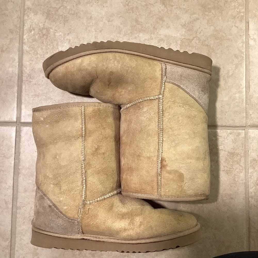 Ugg Y2K Tan Men’s Boot Size 9